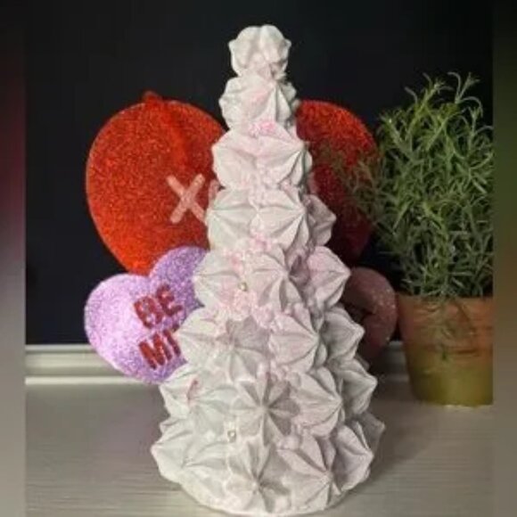Valentine Pink Meringue Tree Decor Handmade Style Whimsical Sweet Treat NWT - Picture 5 of 5